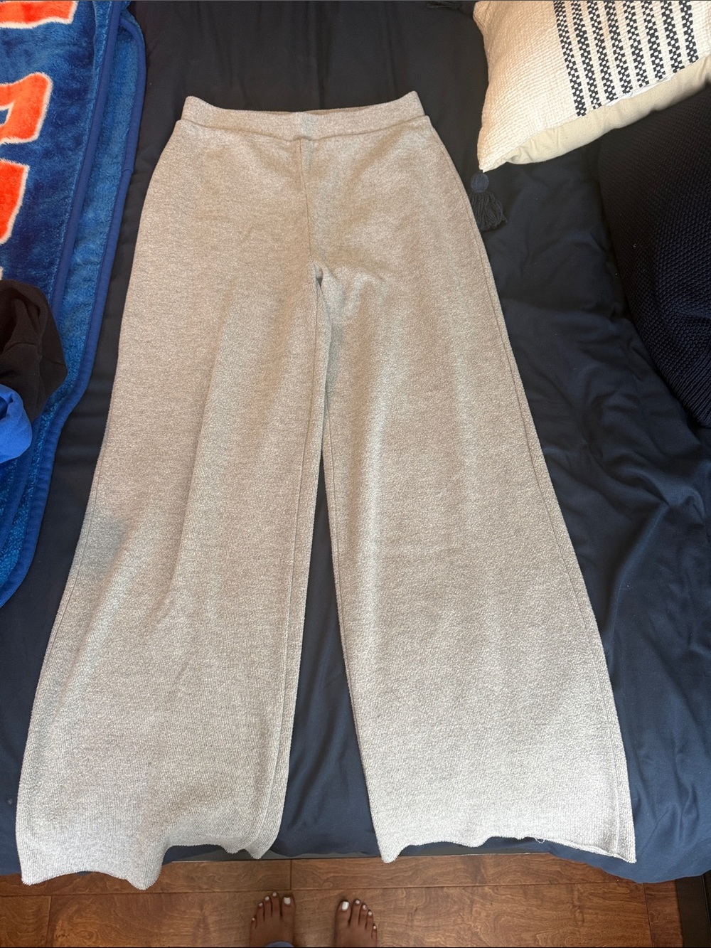 Zara Light Gray Wide-Leg Knit Pants